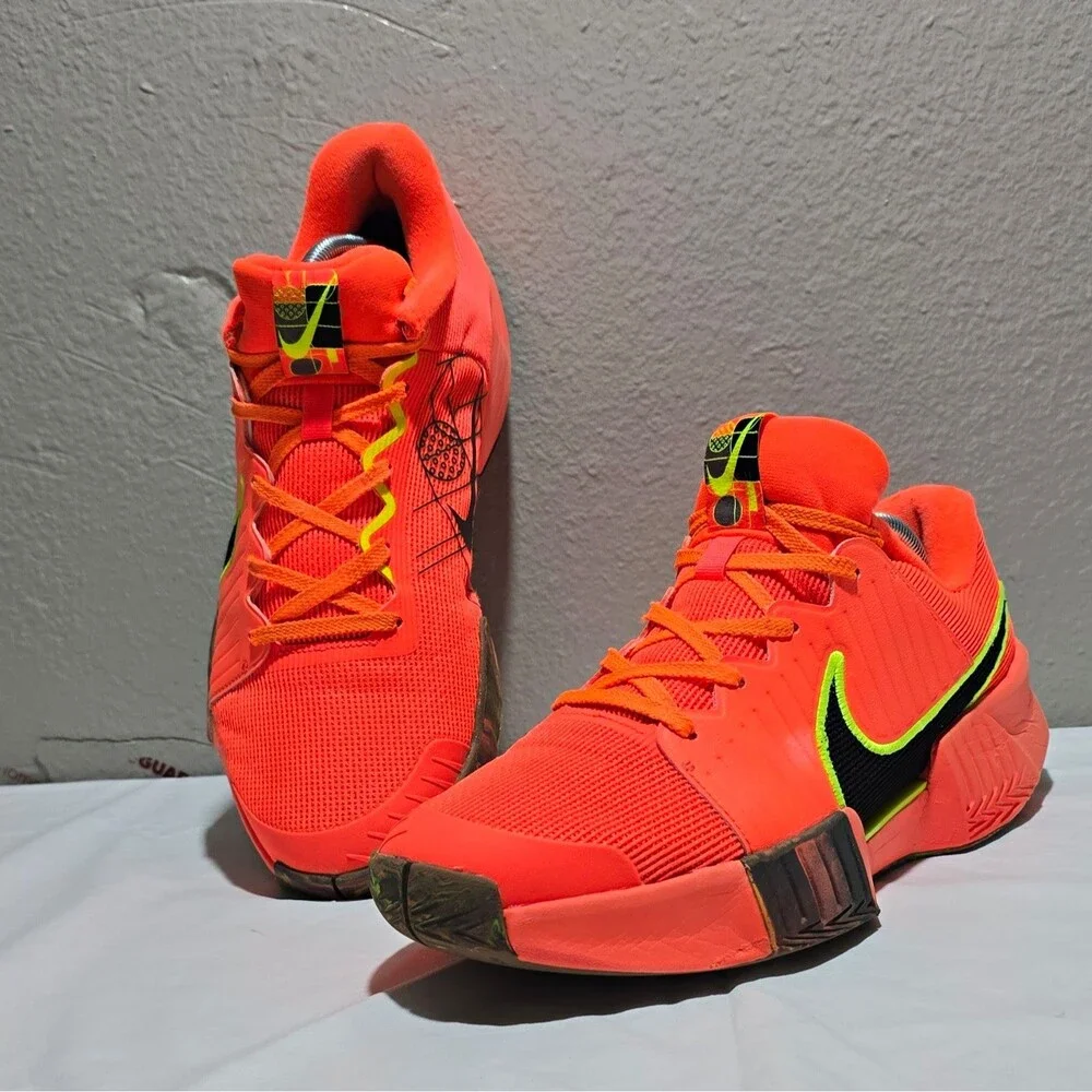 Nike Zoom Challenge Pickleball Shoes Hyper Orange Volt FQ4154-800 Men Size 11